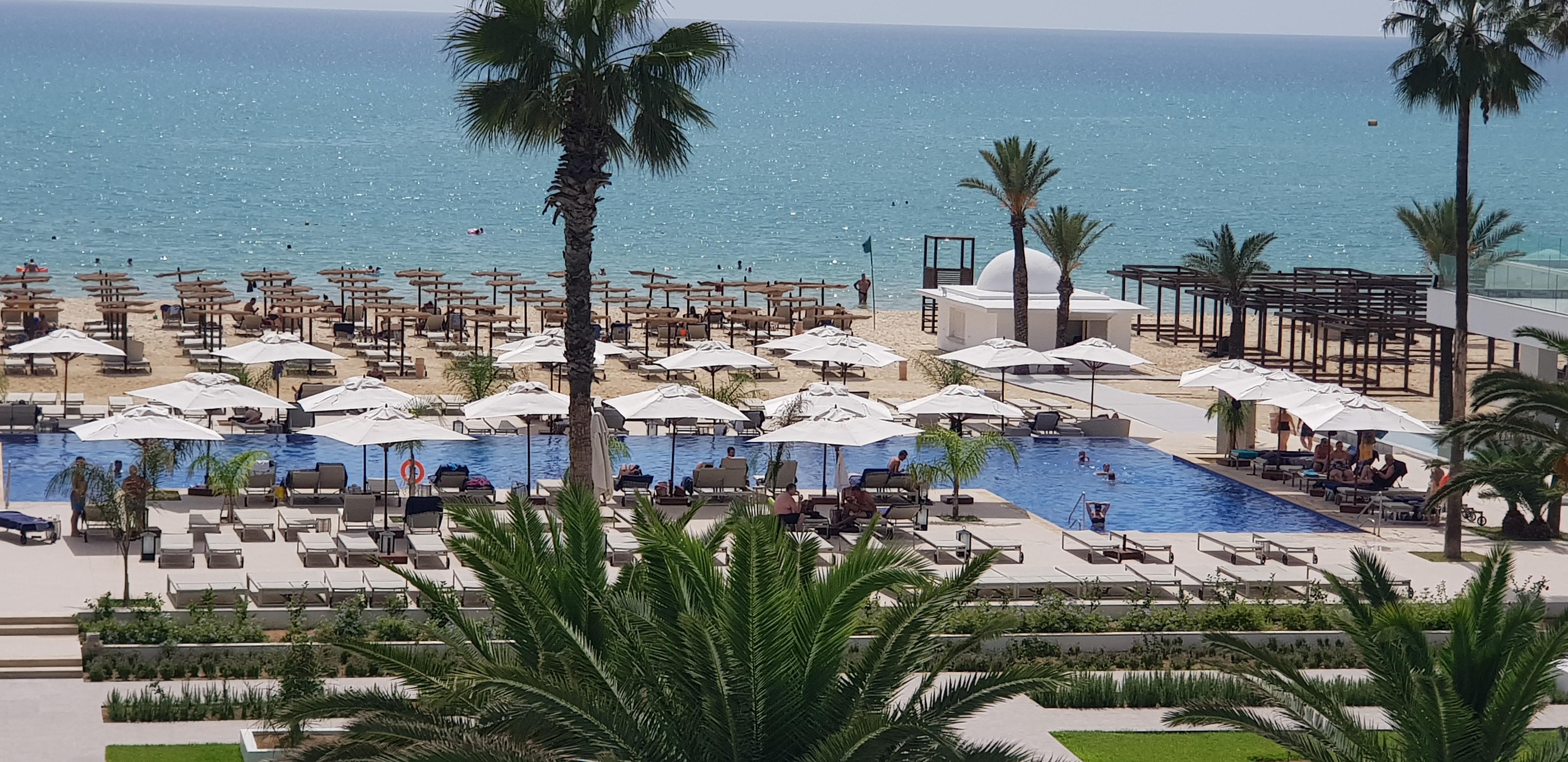 Les Orangers Garden Villas And Bungalows Ultra All Inclusive Хамамет Екстериор снимка The beach at the hotel