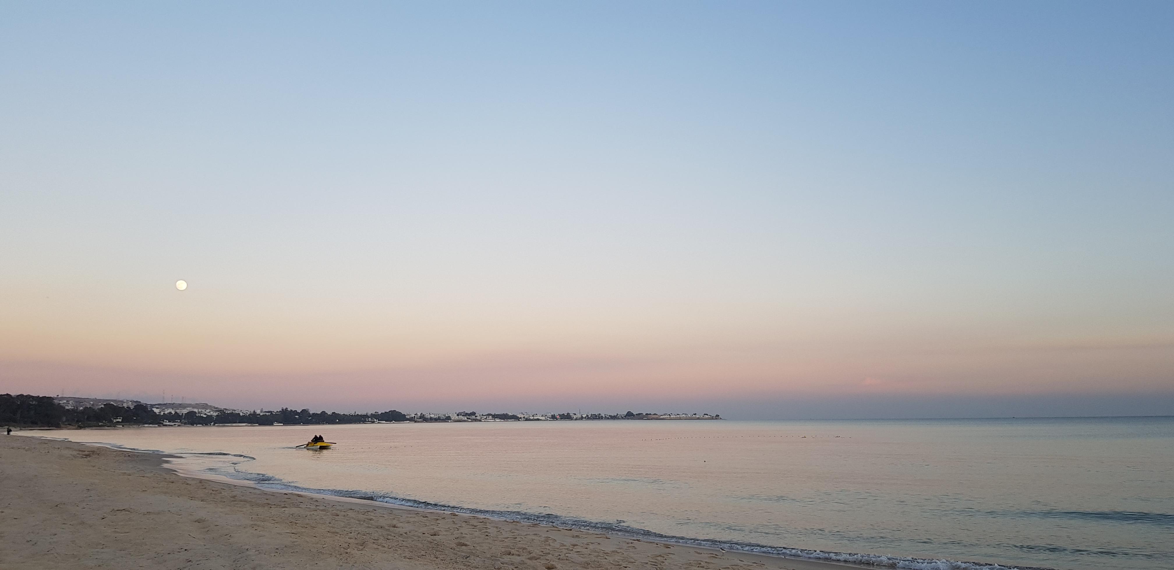 Les Orangers Garden Villas And Bungalows Ultra All Inclusive Хамамет Екстериор снимка Sunset at the beach