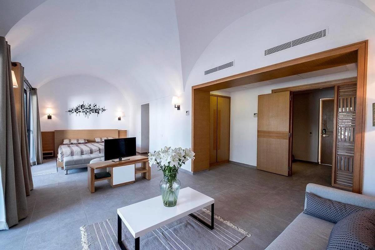 Les Orangers Garden Villas And Bungalows Ultra All Inclusive Хамамет Екстериор снимка A suite at the hotel