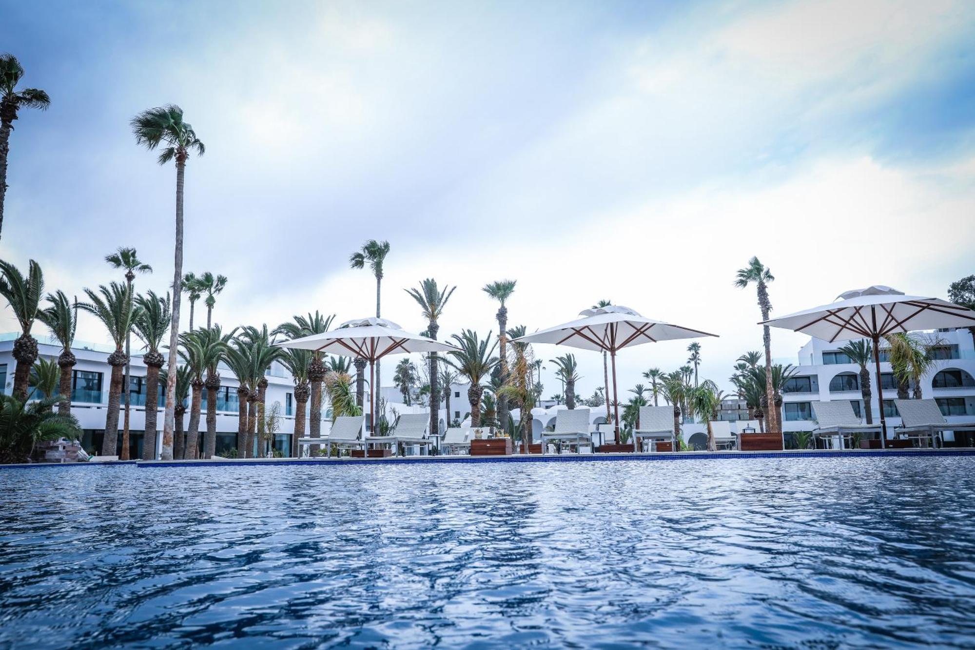 Les Orangers Garden Villas And Bungalows Ultra All Inclusive Хамамет Екстериор снимка The swimming pool at the hotel