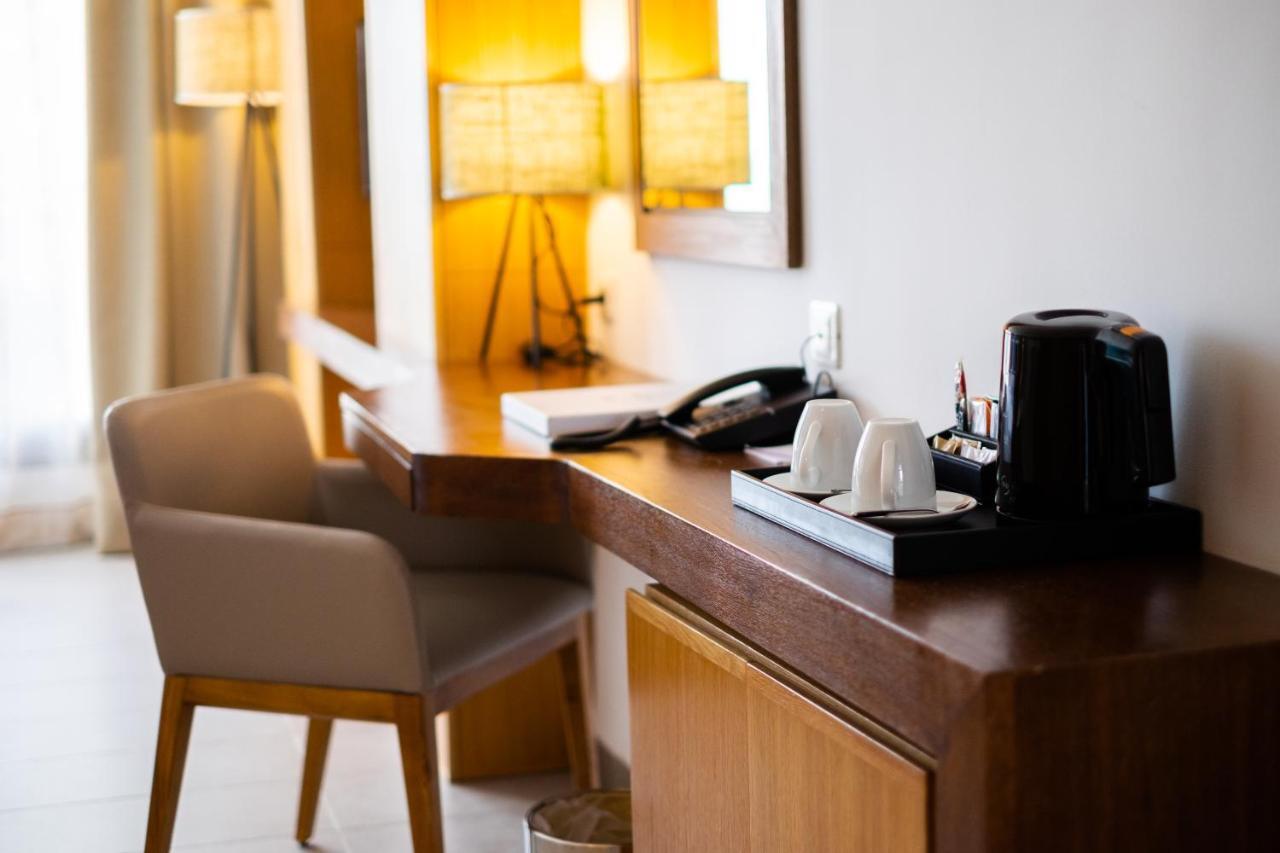 Les Orangers Garden Villas And Bungalows Ultra All Inclusive Хамамет Екстериор снимка A Nespresso machine in a hotel room